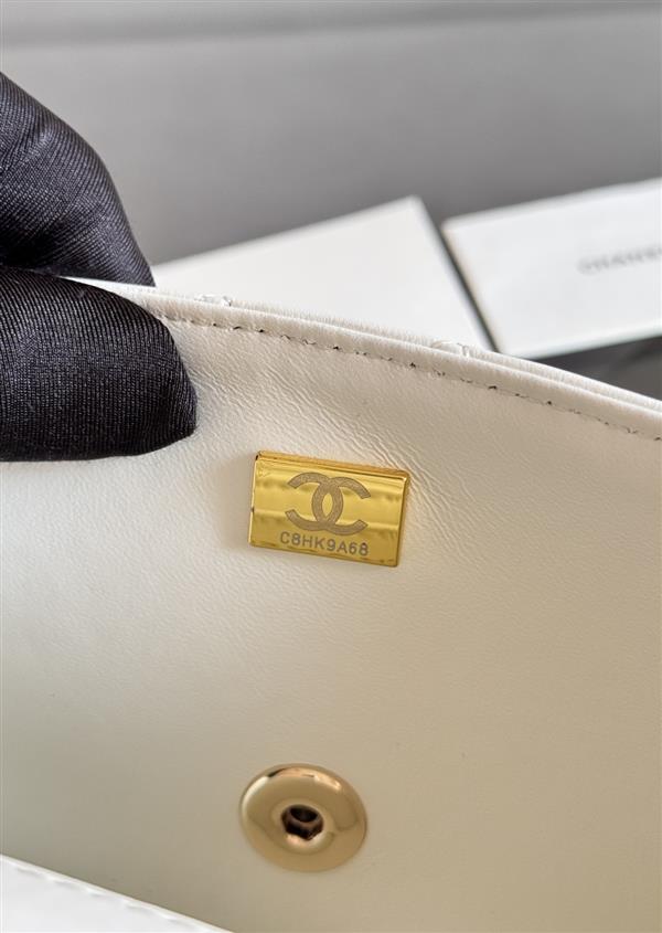 2026131222438855 700